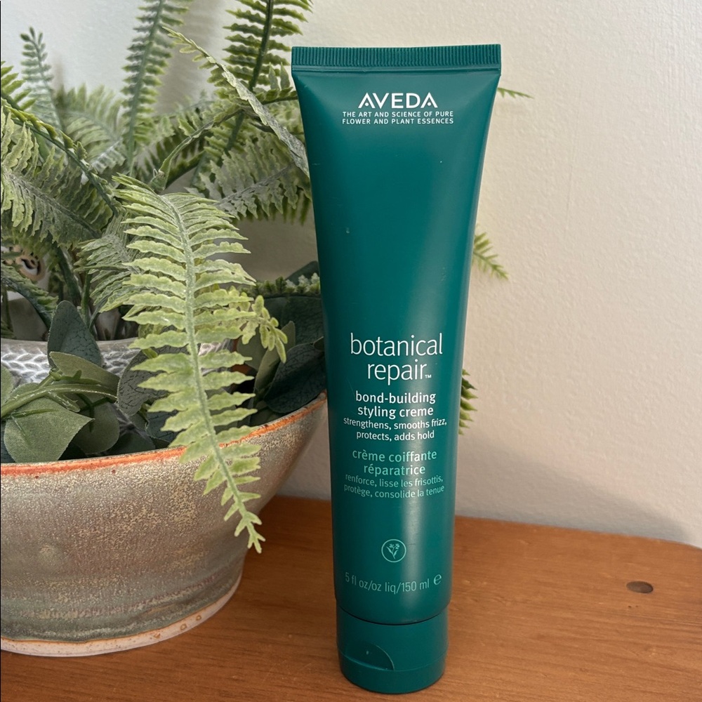 Aveda botanical repair bond-building styling creme 5 Fl Oz. NEW